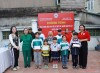 Trao quà hỗ trợ trẻ em mồ côi, người khuyết tật tại huyện Ứng Hòa