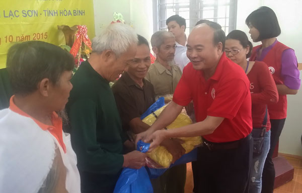 625 người dân nghèo được khám bệnh miễn phí trong chương trình