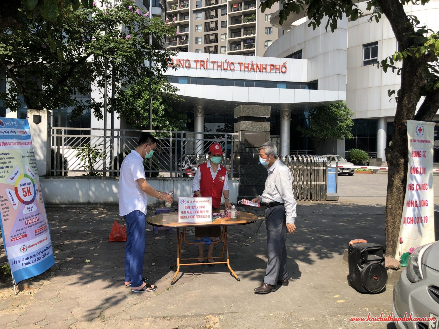 Điểm truyền thông phòng chống dịch Covid-19 tại Cung Trí thức