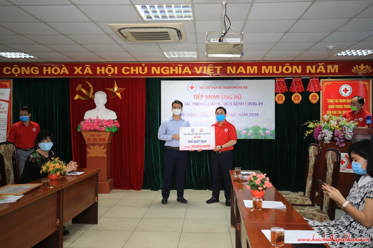 Tiếp nhận ủng hộ ngày 22 4 3