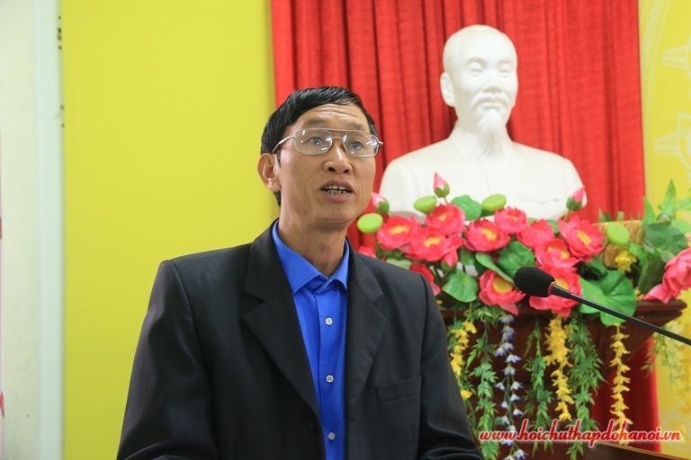 Đồng chí Nguyễn Văn Nghĩa Chủ tịch Hội Chữ thập đỏ huyện phát biểu tại hội nghị JPG