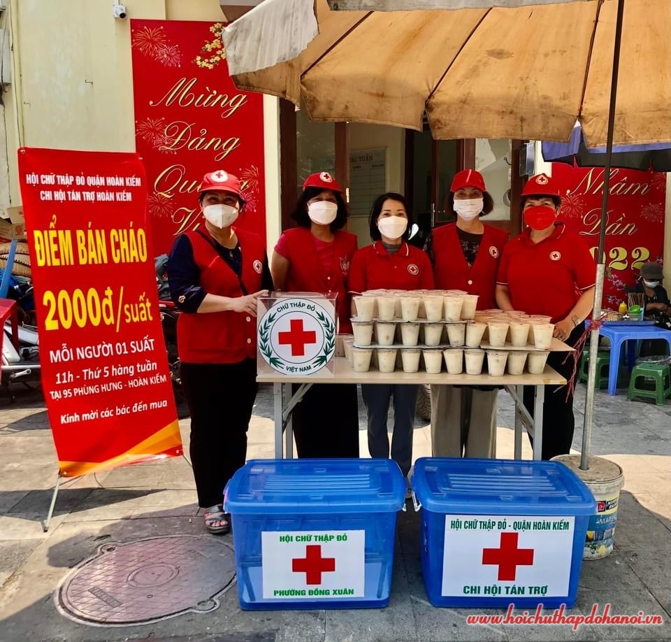 Điểm bán cháo 2K Q Hoàn Kiếm